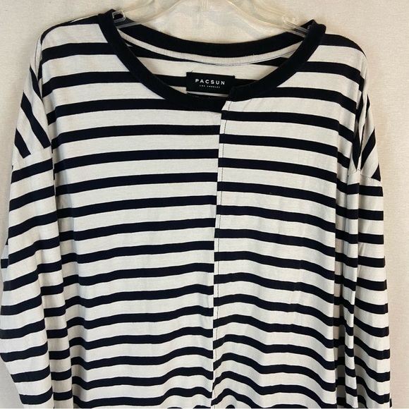 PacSun Black and White Striped Long Sleeved Tee Oversized Asymmetric Large - Picture 5 of 9